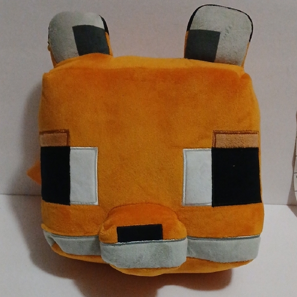 Minecraft Fox Plush Backpack - Picture 6 of 6